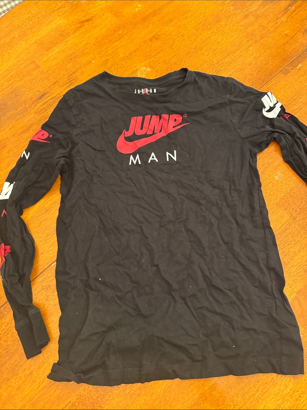 Jump Black Long-Sleeve Tee with Red Logo xl 13-15 years